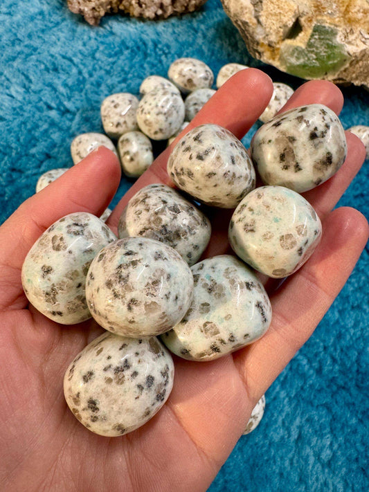 Kiwi Jasper Tumble Stone