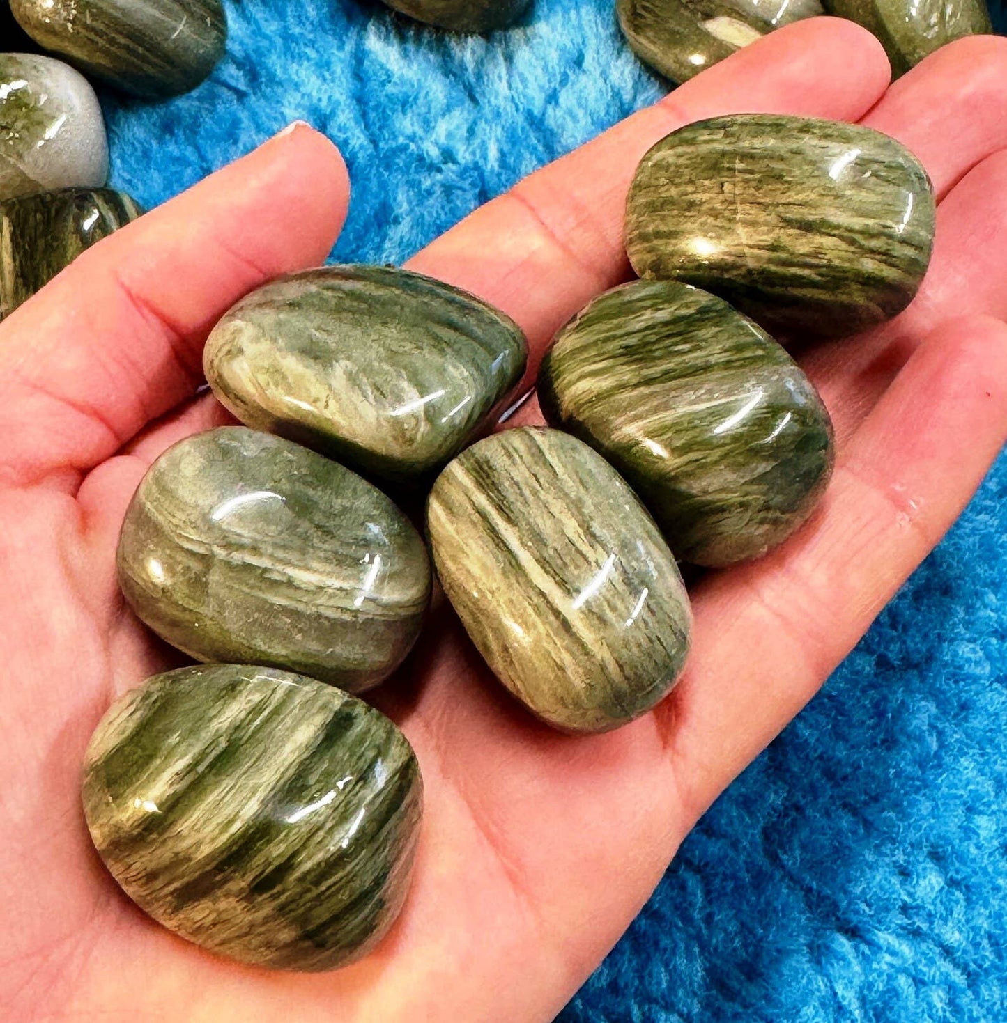 Grass Quartz Tumble Stone