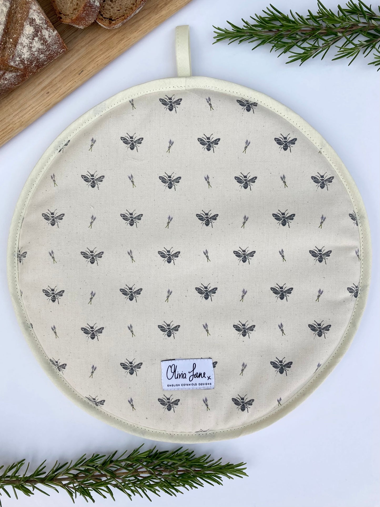 AGA Cover - 'Flying Solo' Bee