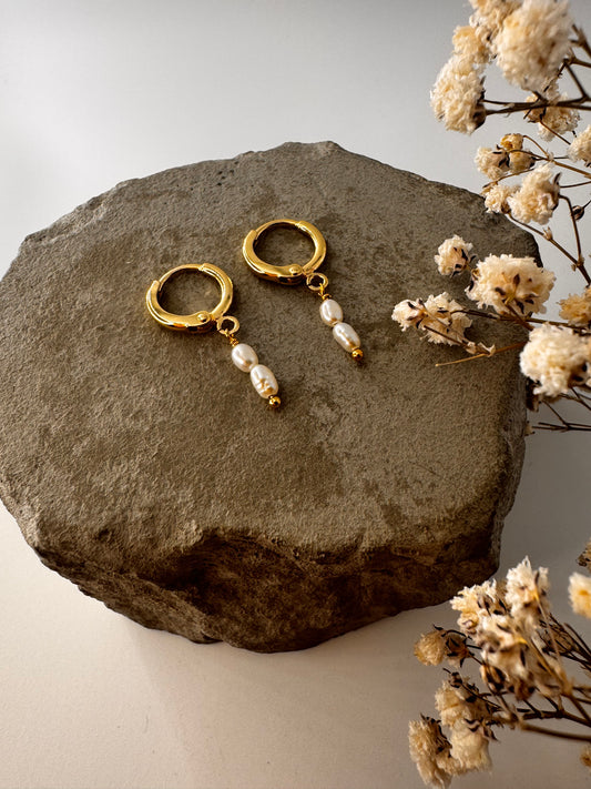 Lillian Freshwater Pearl Huggie Earrings