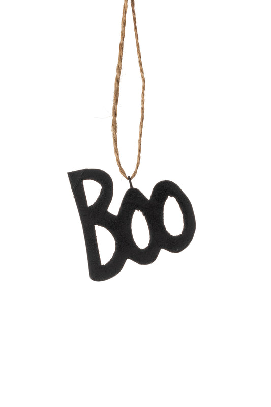 Boo Hanging